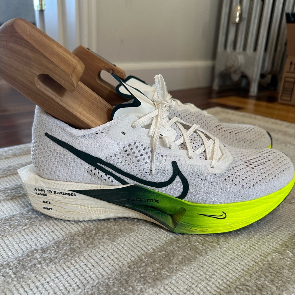 Mike Men’s Vaporfly 3 Road Racing Shoes